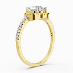 Shimmering Round Halo Diamond Engagement Ring