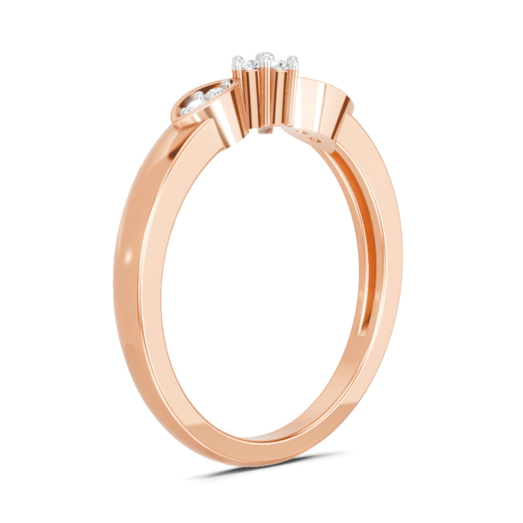 Captivating Round Cluster Diamond Ring