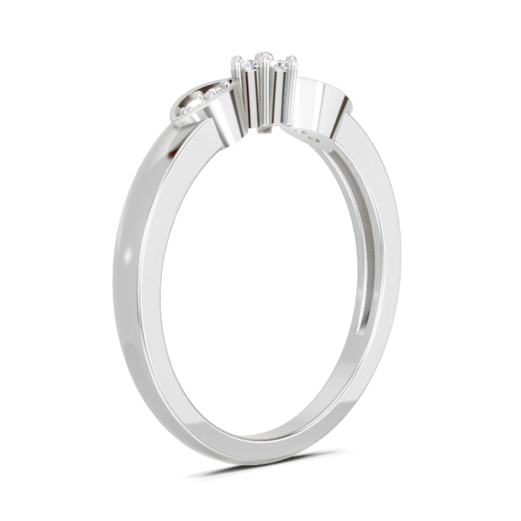 Captivating Round Cluster Diamond Ring