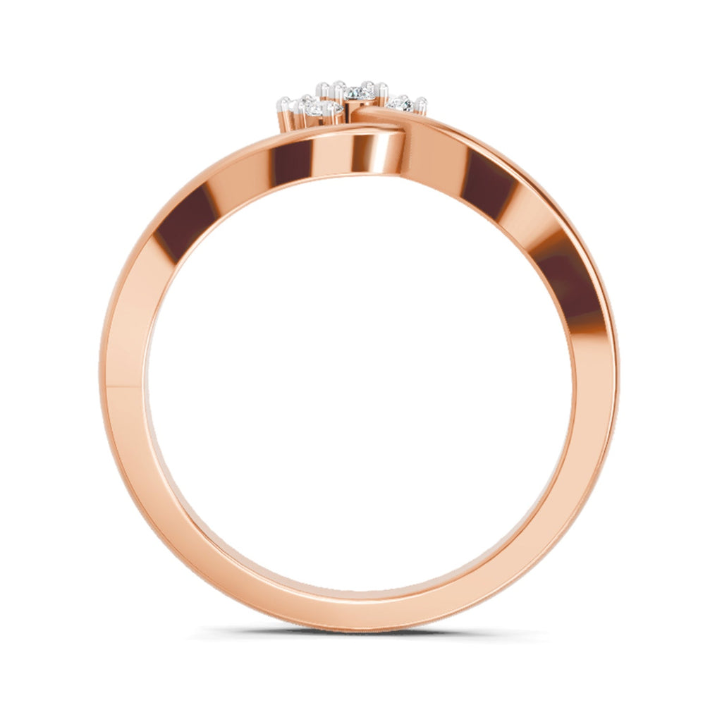 Lustrous Diamond Ring