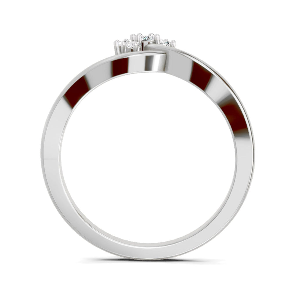 Lustrous Diamond Ring