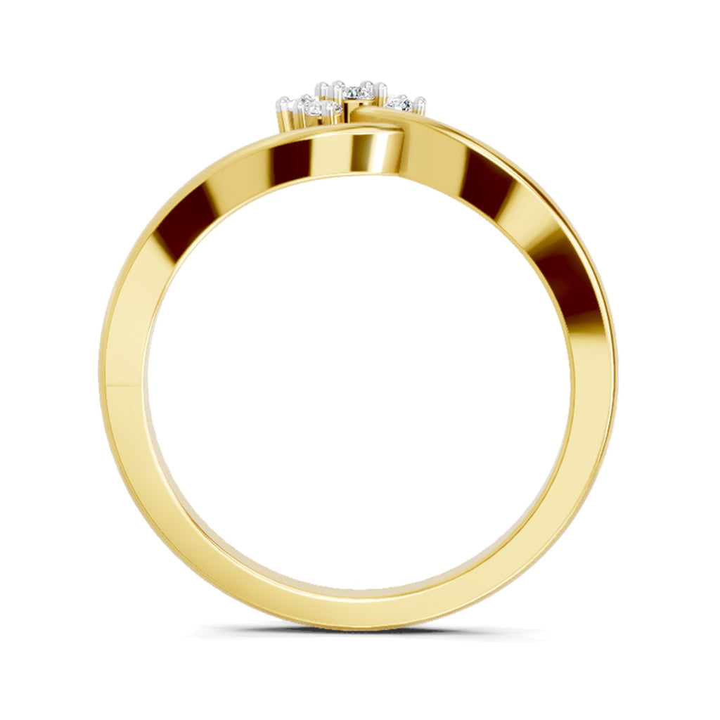 Lustrous Diamond Ring