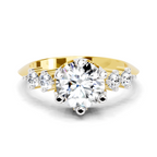 Dreamy Round Diamond Engagement Ring