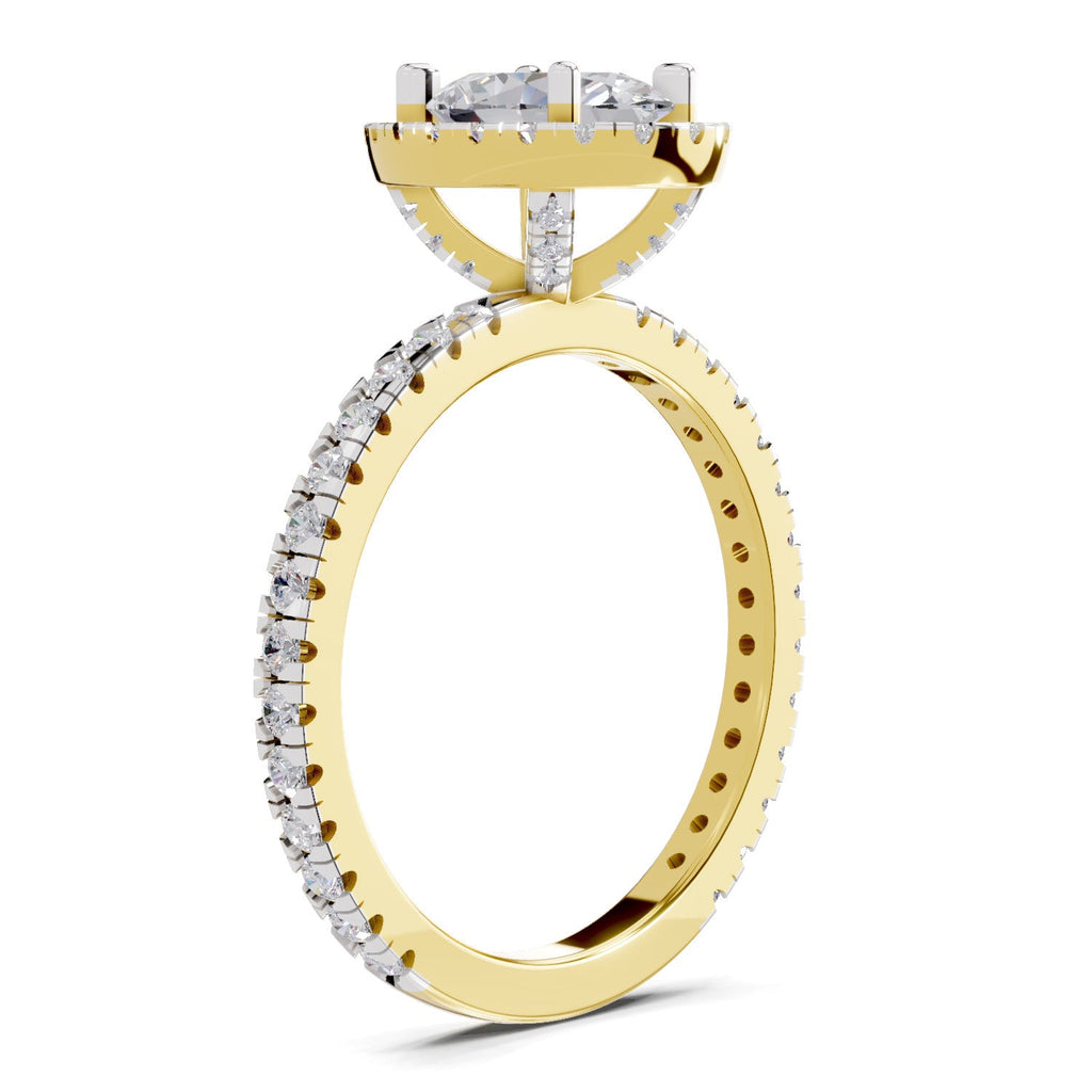 Exquisite Oval Halo Diamond Engagement Ring