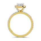 Exquisite Oval Halo Diamond Engagement Ring