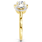 Iconic Round Halo Diamond Ring