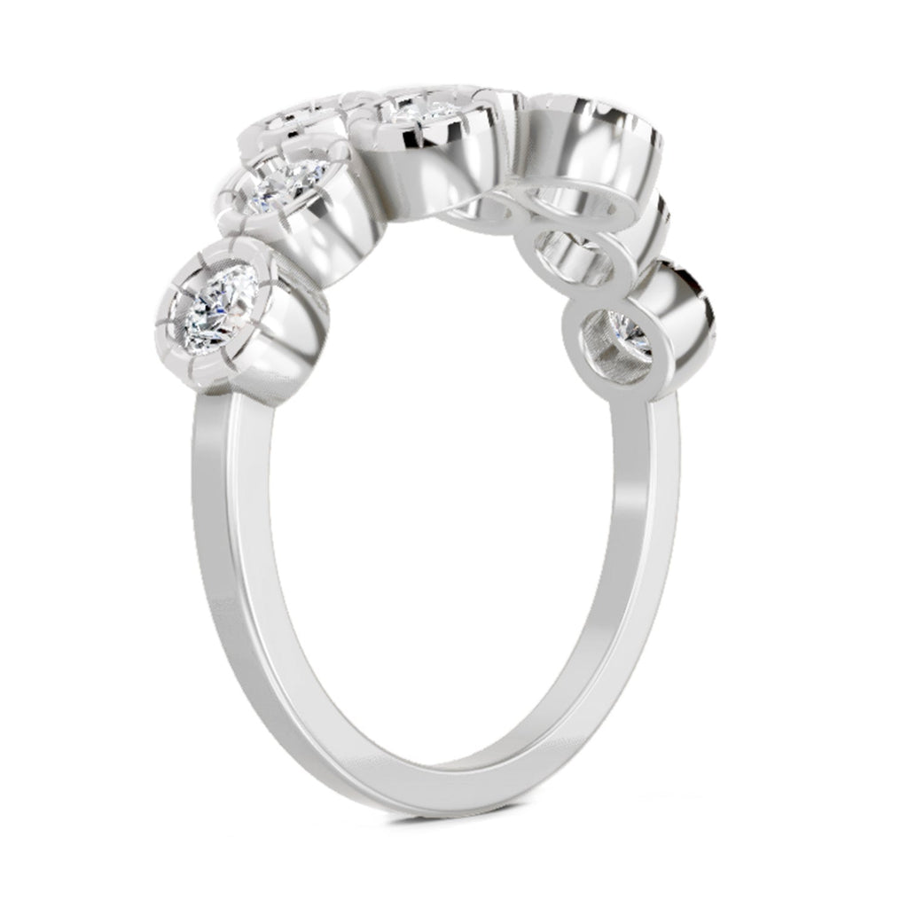 Graceful Round Diamond Ring