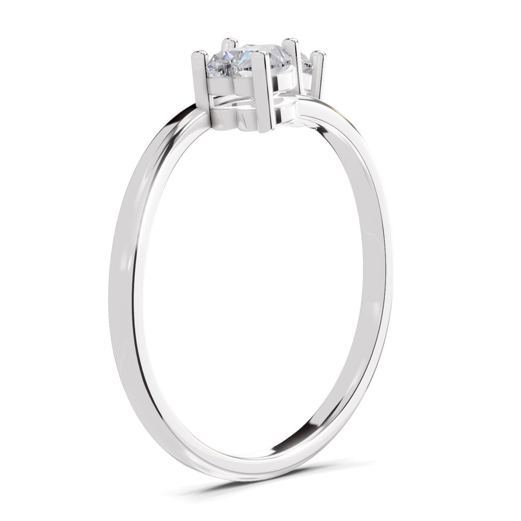 Exquisite Heart Diamond Ring