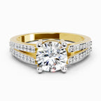 Exquisite Round Halo Diamond Ring