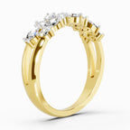 Exquisite Round Cluster Diamond Ring